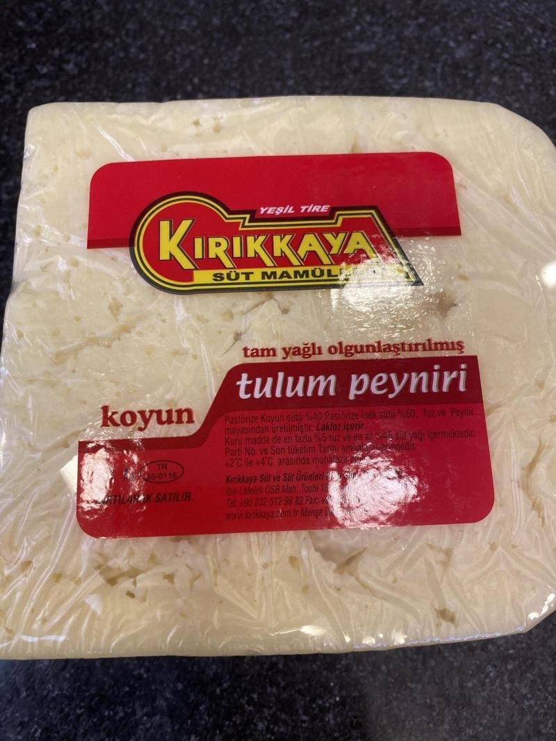 Tam Yağlı 2 Yıllık Bergama Tulum Peyniri 500Gr