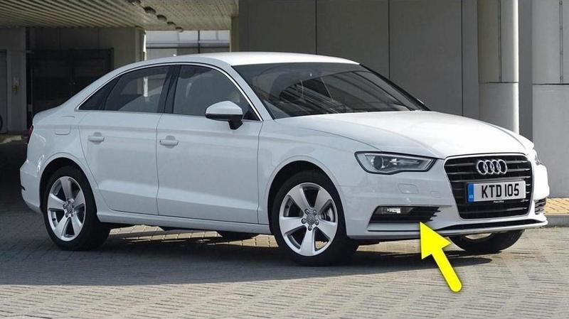 Audi A3 Sedan 2013-2016 Ön Tampon Sağ Sis Farı Kapağı Krom 8V5807682A