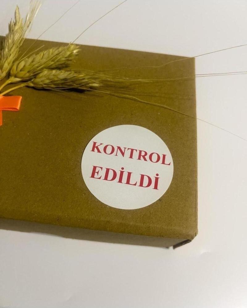 Kontrol Edildi Beyaz Etiket Kırmızı Yazı Yuvarlak Yapışkanlı Etiket 5 x 5 cm 100 Adet