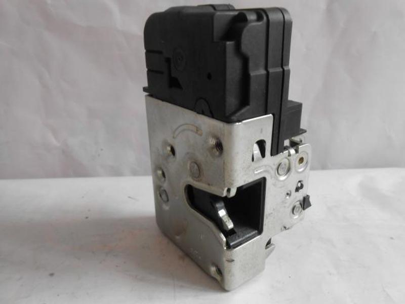 Kapı Kilidi Sol Ön Orijinal - Peugeot Partner Berlingo 406     9135.P1