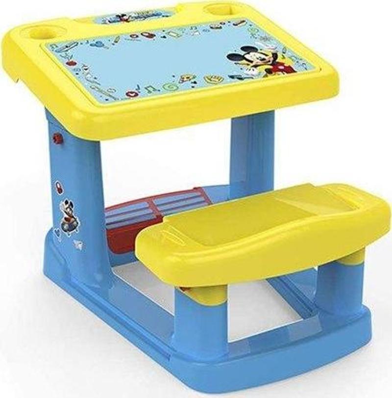 Mickey Mouse İlk Çalışma Masam