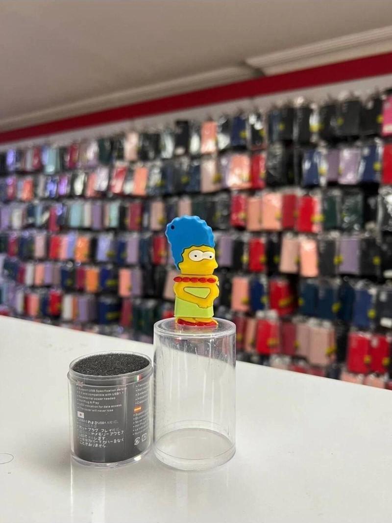 Simpsonlar Figürlü Flash Bellek 16 GB