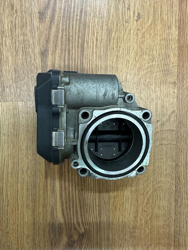 BWM E90/E92/E87 LCİ N43/N45N BMW Gaz Kelebek 13547561067