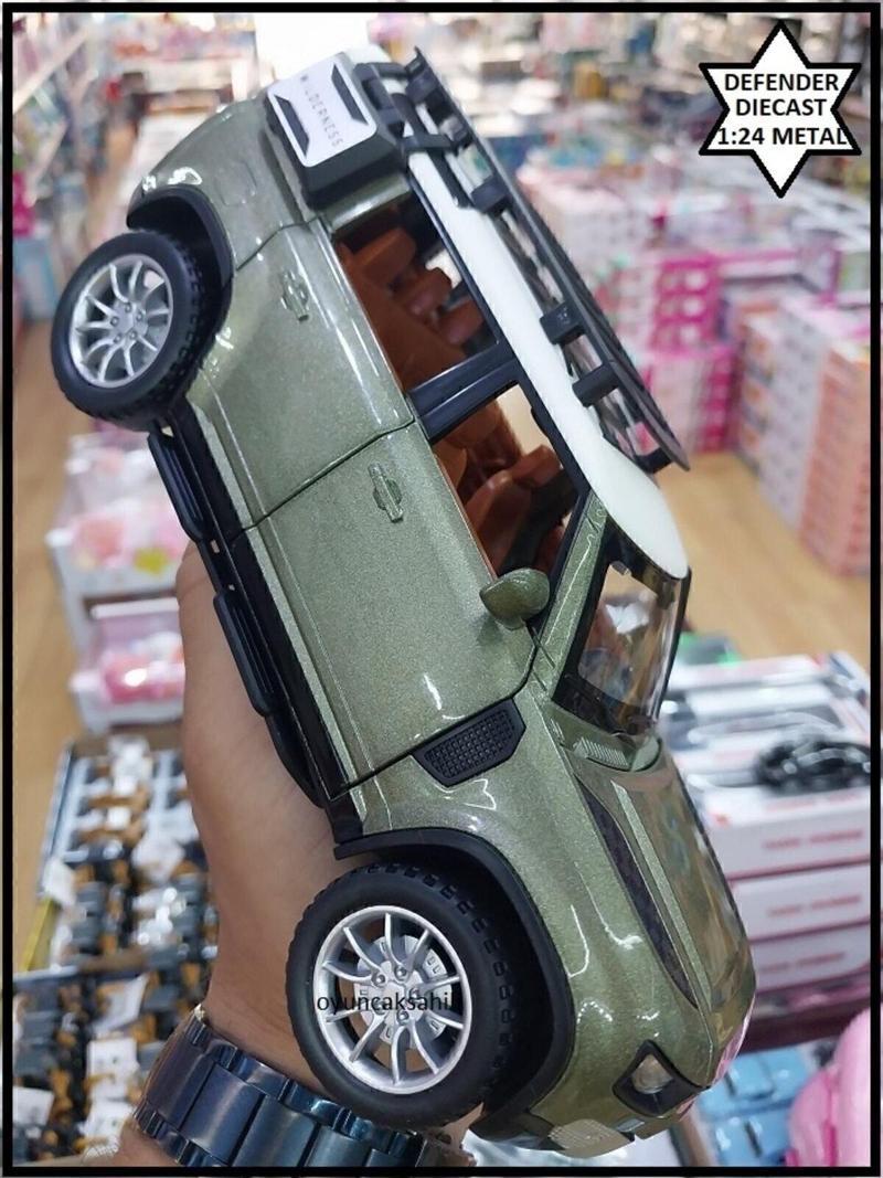 Defender Diecast Jip Yeşil Metal 1.24 Koleksıyon 22X9Cm Model Araba 6 Kapı Açılır Işık Ses Far Stop