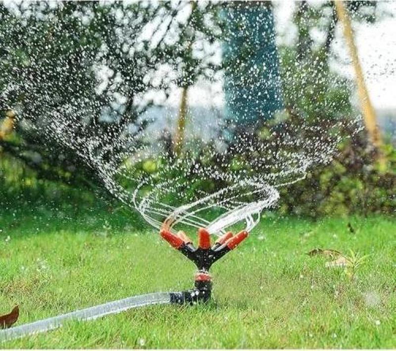 Hareketli Bahçe Çim Sulama Fıskiyesi