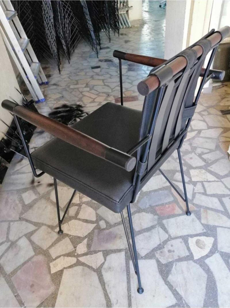 Siyah Deri Penyez Sandalye