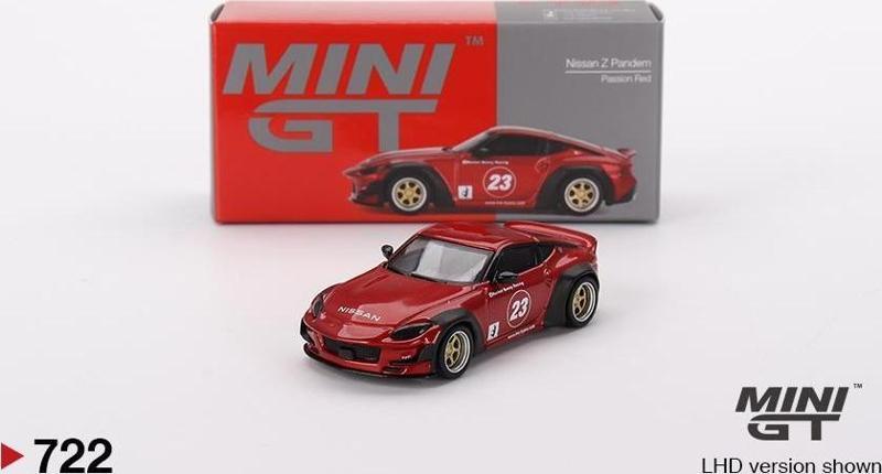 Nissan Z Pandem Passion Red 722