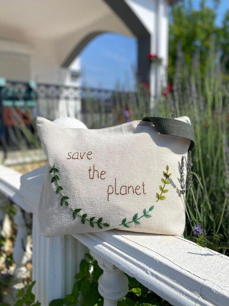 Save Planet Nakış Yazılı Bez Omuz Çantası