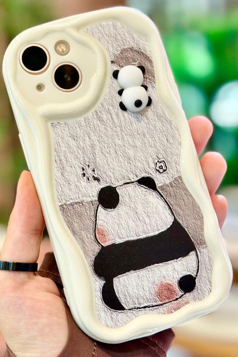 İphone 13 Sevimli Ayıcık Panda Desenli 3 Boyutlu Şirin Parlak Tasarım Panda Kılıf