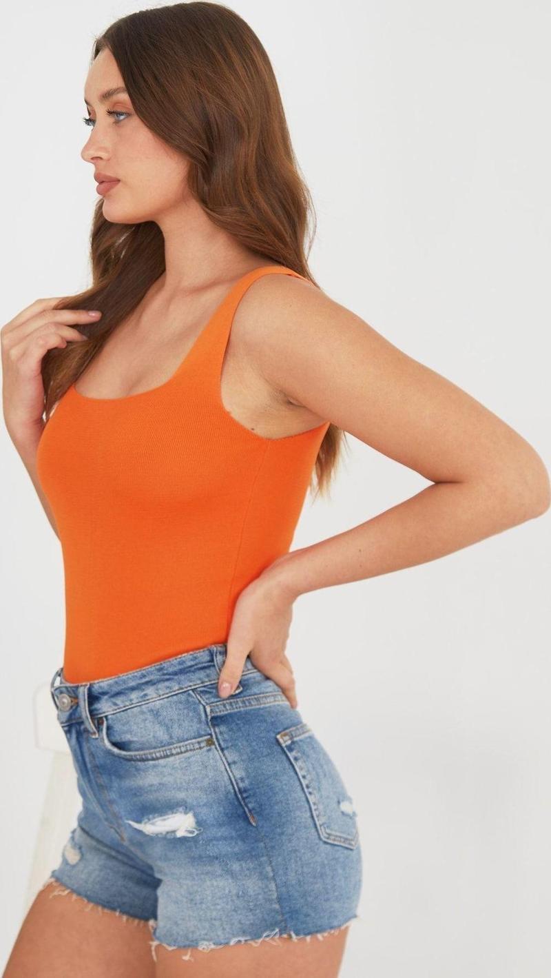 Kadın Crop Top - Turuncu - Vücuda Oturan Crop - 15 Farklı Renk - Esnek Örme Triko Kadın Atlet Turuncu Standart