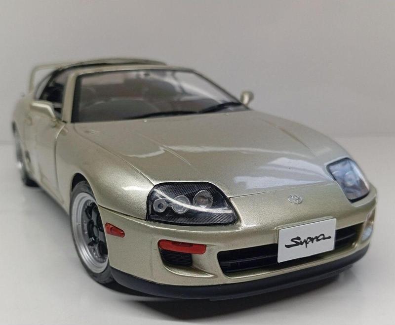 1:18 Toyota Supra Mk-4 Tavan Açılır. Diecast Metal Araba