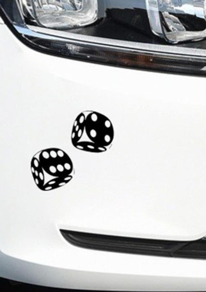 Zar Atma Araba Sticker Yapıştırma Resim