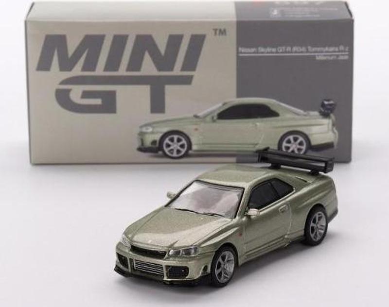 697 Nissan Skyline GT-R (R34)