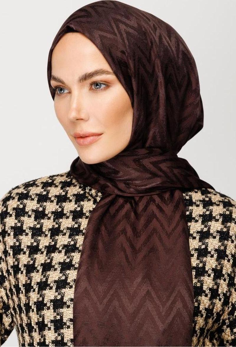 Kahverengi Zikzak Desen Parlak Jakar Şal