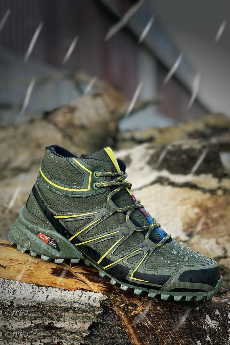 Haki Outdoor Trekking Bot