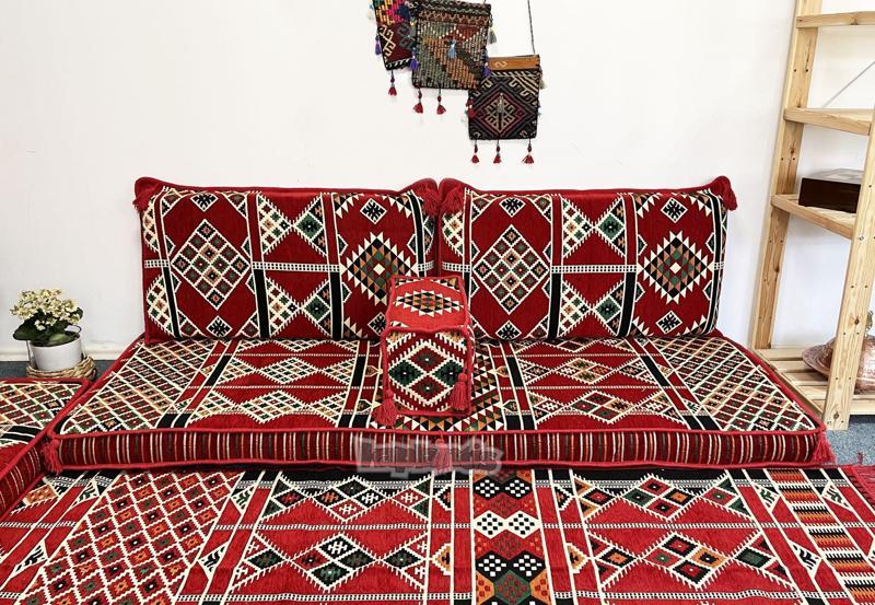 Kilim Desenli Şark Köşesi İkili Sedir Takımı Kırmızı