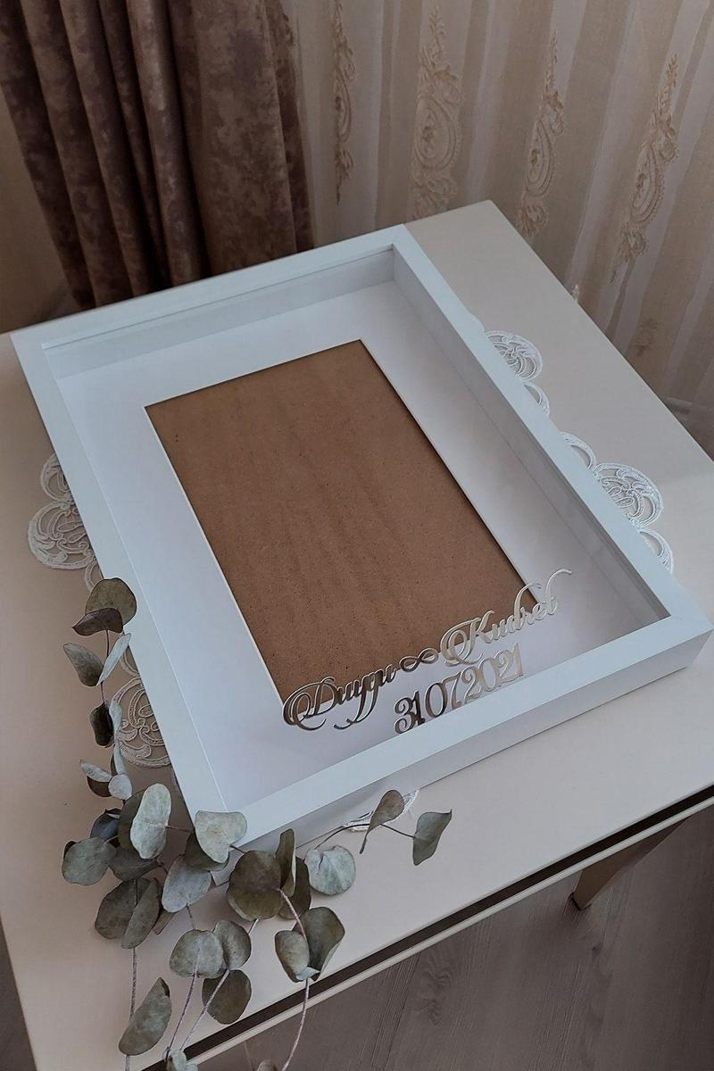 32X42 Cm Beyaz Gül Anı Çerçevesi! Isimli Fotoğraf Çerçevesi! Gül Anı Çerçevesi-Gelin Buketleri Için