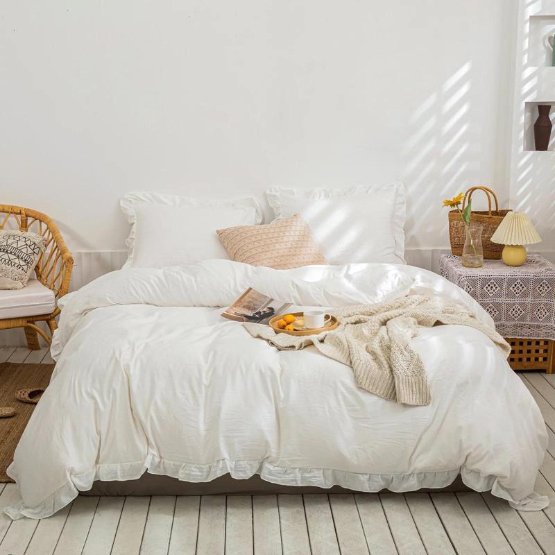 %100 Pamuklu Fırfırlı Kırık Beyaz 200x220+2*(50x70) Çift Kişilik Nevresim ve Yastık Kılıfı