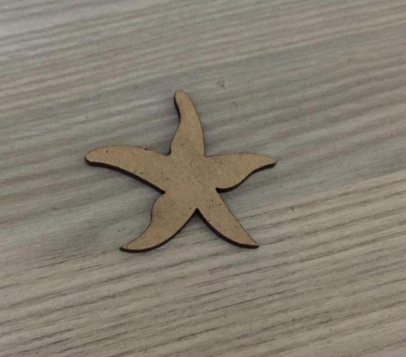 25 Adet 3 Cm Ebatlı Ham Ahşap Kesim Deniz Yıldızı Yazısızdır Boyanabilir