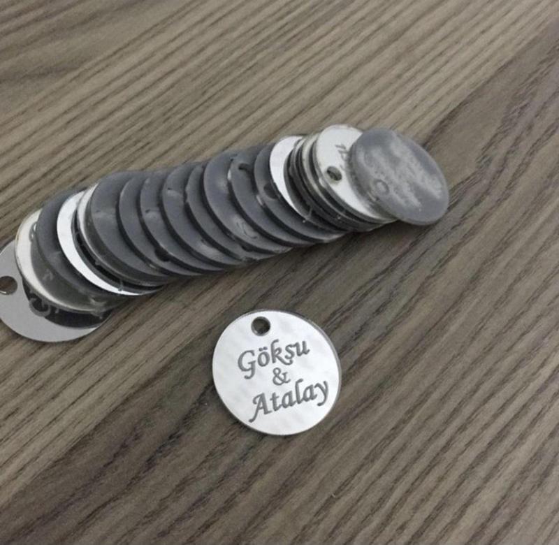 25 Adet 3Cm Ebatlı Gümüş Delikli Yuvarlak Pleksi Süsleme Ürünü 3 Cm Yuvarlak Pleksi