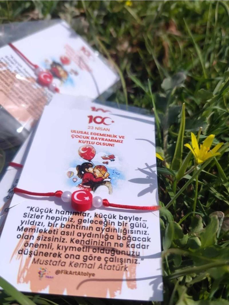 23 Nisan Tebrik Kartlı Bileklik 20 Adet