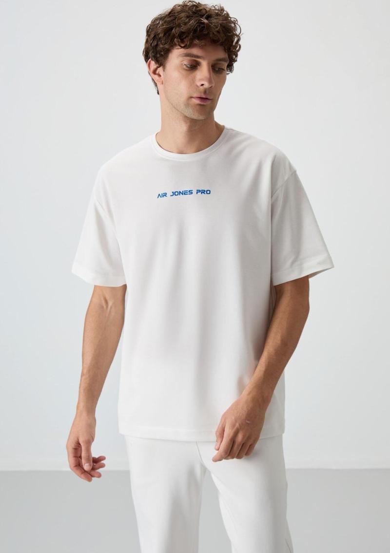 Ekru Pamuklu Kalın Yüzeyi Dokulu Oversize Fit  Baskılı Erkek T-Shirt - 88364