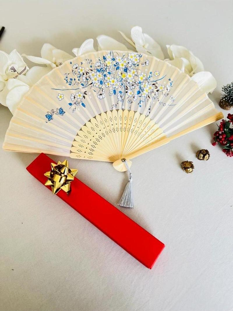 - Hediye Kutusu Ile Bambu Yelpaze Mavi Sarı Çiçekli Desenli