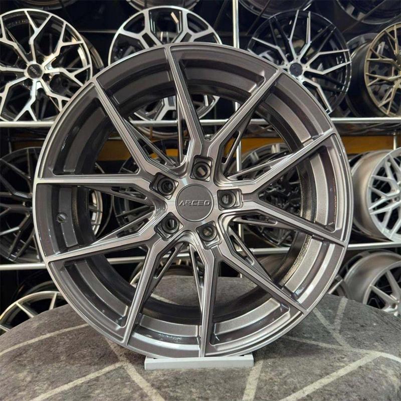 18" (İnç) 5X112 Marseille Golf Leon Jetta Uyumlu Titanyum Elmas Kesim Jant 4 Adet