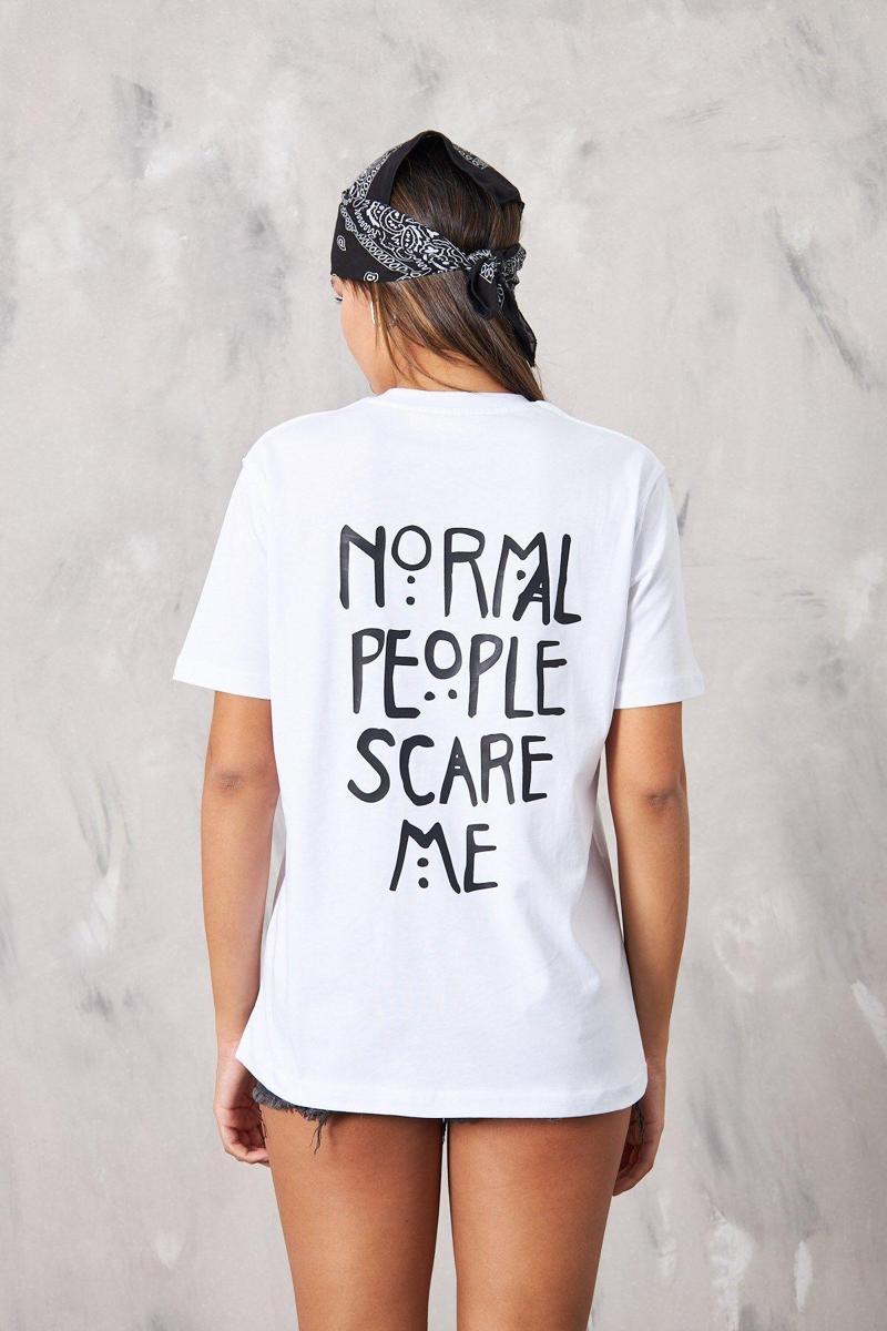 The Champ Normal People Scare Me Yazı Baskılı Beyaz Kadın T-Shirt