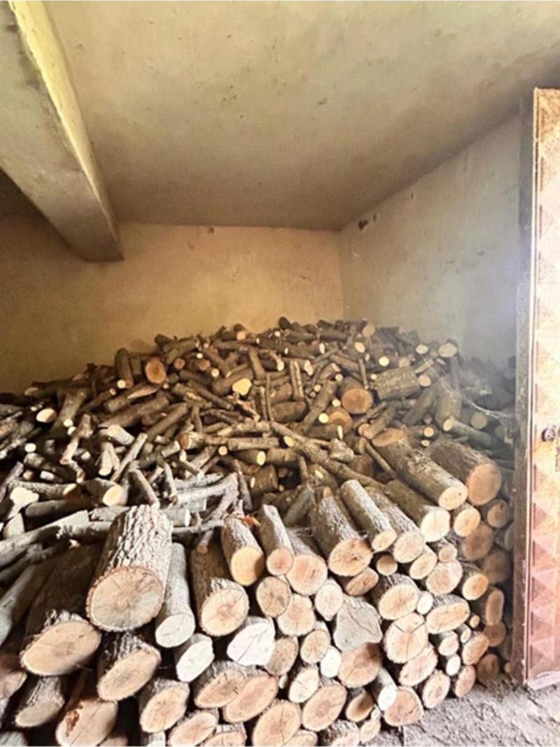 10 Kg Odun 1 Yıl Dinlenmiş Şöminelik
