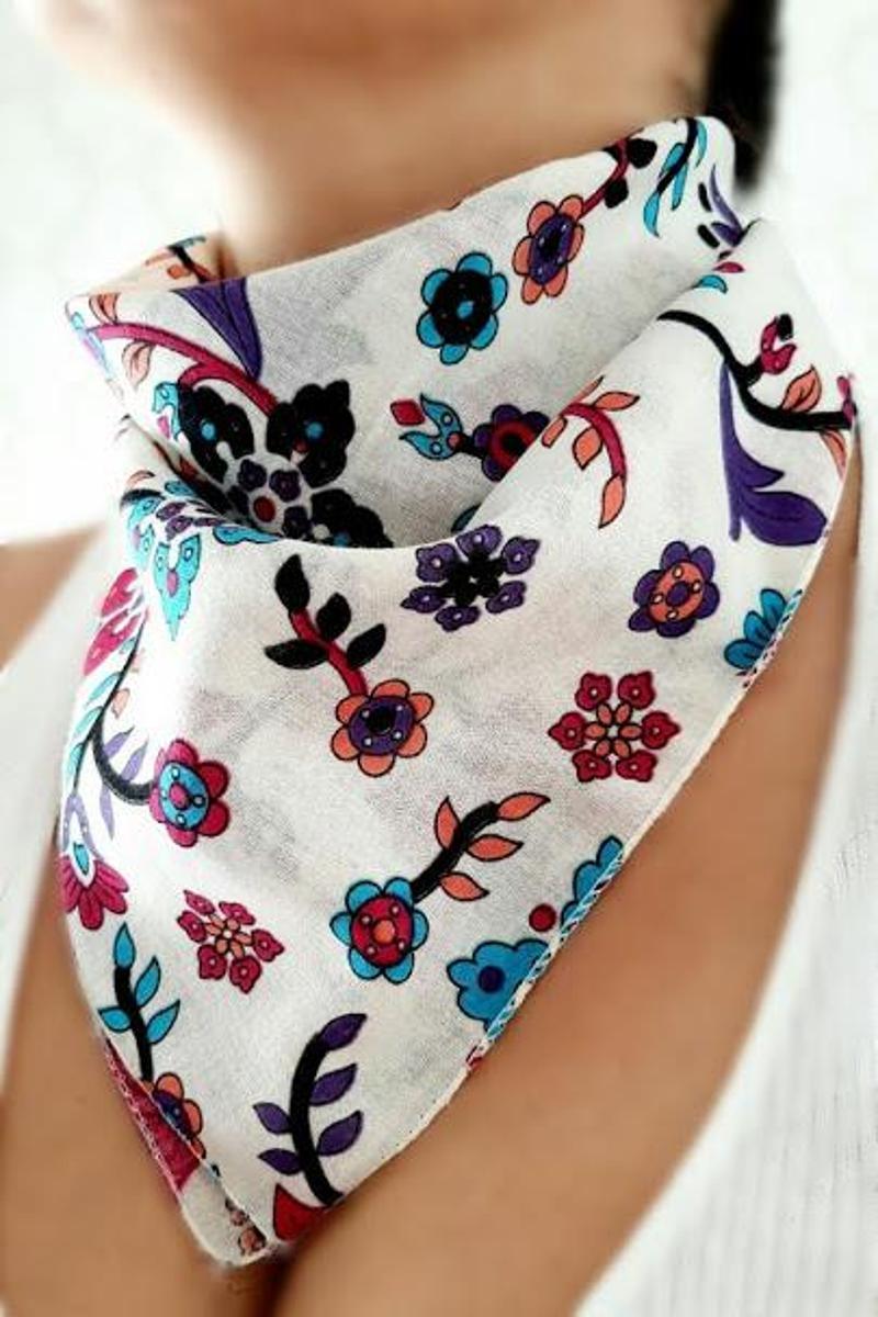 ETNİK DESENLİ BANDANA BEYAZ