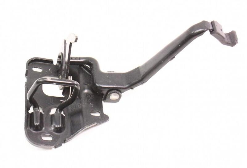 Kaput Kilidi A4 95-97 None (Oem No: Vw-8D0823480)