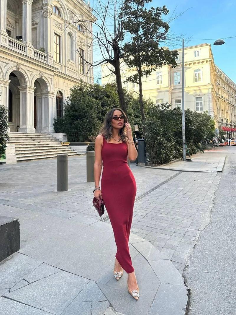 Bordo Askılı Yırtmaçlı Elbise