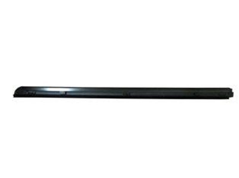 Isuzu Npr 90/97 Ön Kapı Dış Sıyırıcı Sağ Si̇yah Segmanlı 