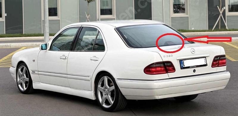 Mercedes E Class W210 96/99 Arka Fren Lamba Çerçevesi̇ (3.stop) 