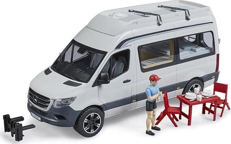 Mercedes Benz Sprinter Kamp Aracı Ve Sürücüsü