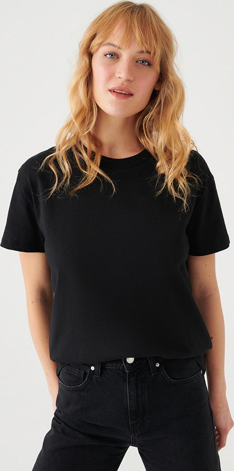 M1600955-900 Kadın Yuvarlak Yaka T-Shirt