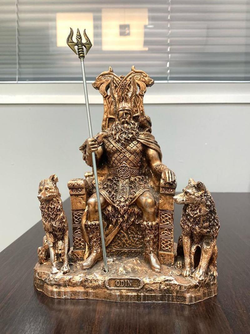 Dekoratif Odin Biblo İskandinav Mitolojik Kral Heykeli (polyester)