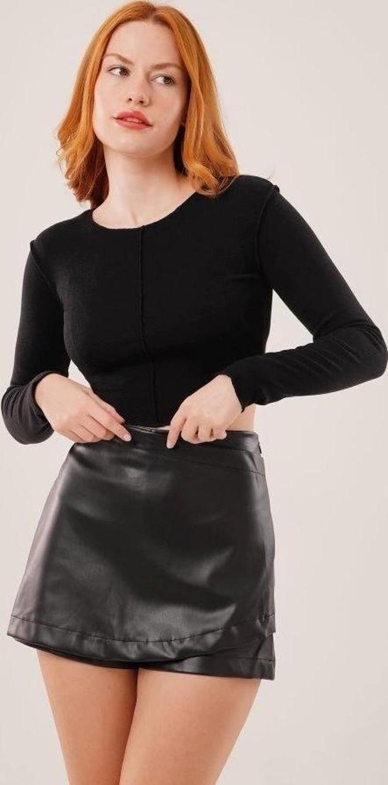 Ters Dikişli Basic Siyah Body Bluz