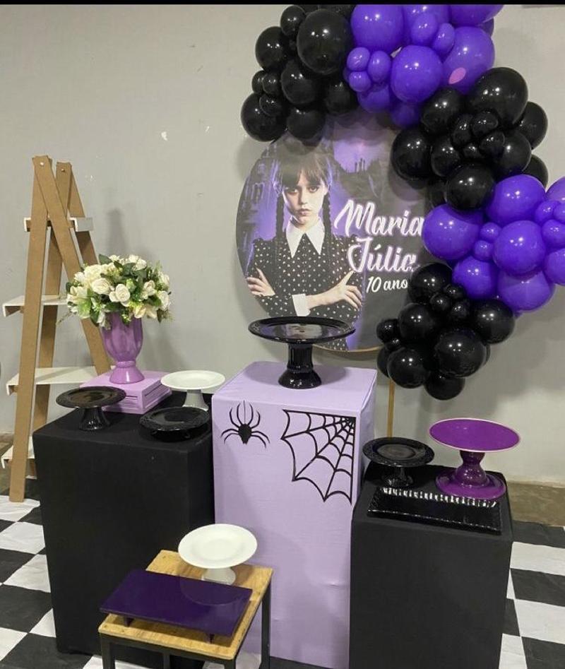 WEDNESDAY TEMALI MOR SİYAH ZİNCİR BALON SET